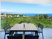 Недвижимость Трёхкомнатная квартира, центр: 12