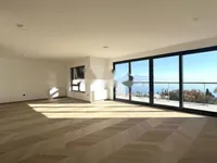 Недвижимость Двухкомнатная квартира в центре: 1