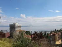 Недвижимость Двухкомнатная квартира в центре: 13