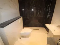 Недвижимость Трёхкомнатная квартира в центре: 8