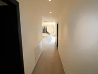 Недвижимость Трёхкомнатная квартира в центре: 11