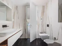 Недвижимость Трехкомнатная квартира в центре: 16