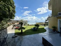 Недвижимость Трёхкомнатная квартира в Опатии: 16