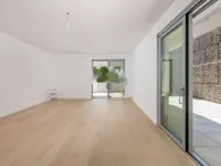 Недвижимость Двухкомнатная квартира в центре: 2