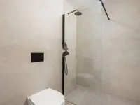 Недвижимость Двухкомнатная квартира в центре: 19