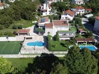 Недвижимость Семейный дом 400 м² в Центре: 2