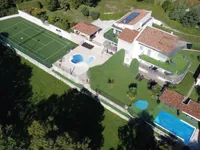 Недвижимость Семейный дом 400 м² в Центре: 3