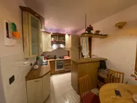 Недвижимость Четырехкомнатная квартира: 1