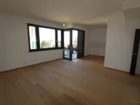 Недвижимость Двухкомнатная квартира в центре: 1