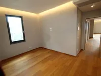 Недвижимость Трёхкомнатная квартира, Центр: 5