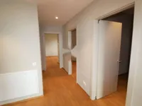 Недвижимость Трёхкомнатная квартира, Центр: 8