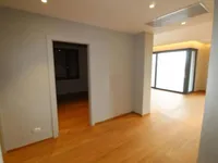 Недвижимость Трёхкомнатная квартира, Центр: 10