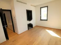 Недвижимость Двухкомнатная квартира в центре: 4