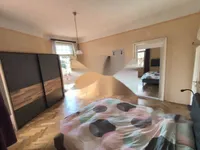 Недвижимость Трехкомнатный Люкс Центр: 3