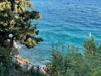 Недвижимость Двухкомнатная квартира в центре: 13