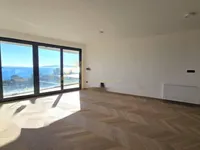 Недвижимость Трёхкомнатная квартира в центре: 2