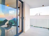 Недвижимость Семейный дом 296 м², Запад: 4