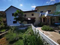 Недвижимость Трехкомнатная квартира в центре: 9