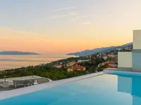 Недвижимость Новый дом в центре Опатии: 10