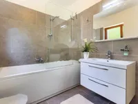 Недвижимость Семейный дом 200 м², Запад, Опатия: 25