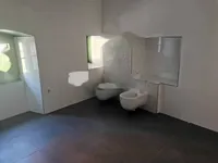 Недвижимость Трехкомнатная квартира в центре: 9