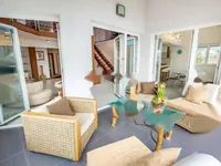 Недвижимость Четырехкомнатная квартира, Центр: 5