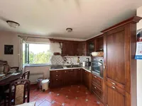 Недвижимость Трёхкомнатная квартира в Центре: 1