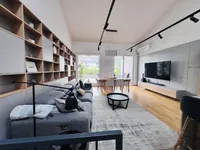 Недвижимость Четырёхкомнатная квартира в Изоле: 15