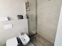 Недвижимость Четырёхкомнатная квартира в Изоле: 20