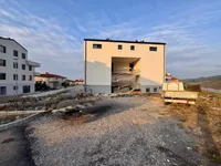 Недвижимость Квартира с 4 комнатами Изола: 4