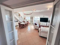 Недвижимость Квартира, 4-5 комнат, Изола: 5