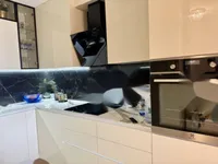 Недвижимость Трехкомнатная квартира в центре: 5