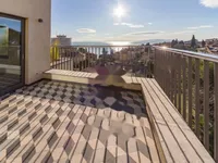 Недвижимость Трёхкомнатная квартира в центре: 14