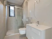 Недвижимость Четырехкомнатная квартира: 16