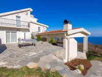 Недвижимость Семейный Дом 180 кв.м, Запад: 1