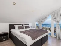 Недвижимость Семейный Дом 180 кв.м, Запад: 13