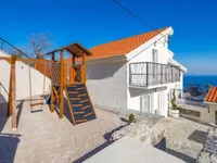 Недвижимость Семейный Дом 180 кв.м, Запад: 22