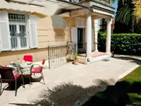 Недвижимость Трехкомнатная квартира, Центр: 12