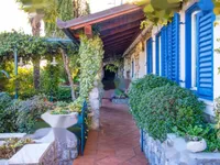 Недвижимость Семейный дом 337 м², Центр: 1