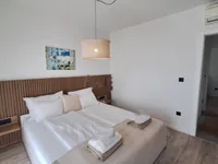 Недвижимость Семейный дом 300 м², Побри: 18