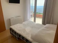 Недвижимость Трёхкомнатная квартира, центр: 18