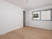 Недвижимость Трехкомнатная квартира в центре: 5