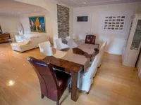 Недвижимость Трехкомнатная квартира, Центр: 10