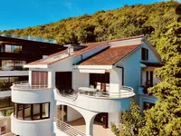 Недвижимость Квартира на втором этаже, Опатия: 21