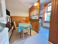 Недвижимость Трёхкомнатная квартира, Центр: 1