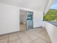 Недвижимость Трехкомнатная квартира, Центр: 3