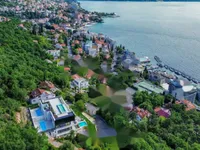 Недвижимость Двухкомнатная квартира в центре: 11