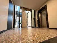 Недвижимость Трехкомнатная квартира, Центр: 11