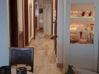 Недвижимость Трёхкомнатная квартира в центре: 8