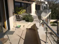 Недвижимость Двухкомнатная квартира в Центре: 10